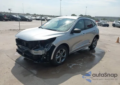 2024 Ford Escape St-Line z USA, uszkodzony, nr VIN 1FMCU0MN7RUA16706